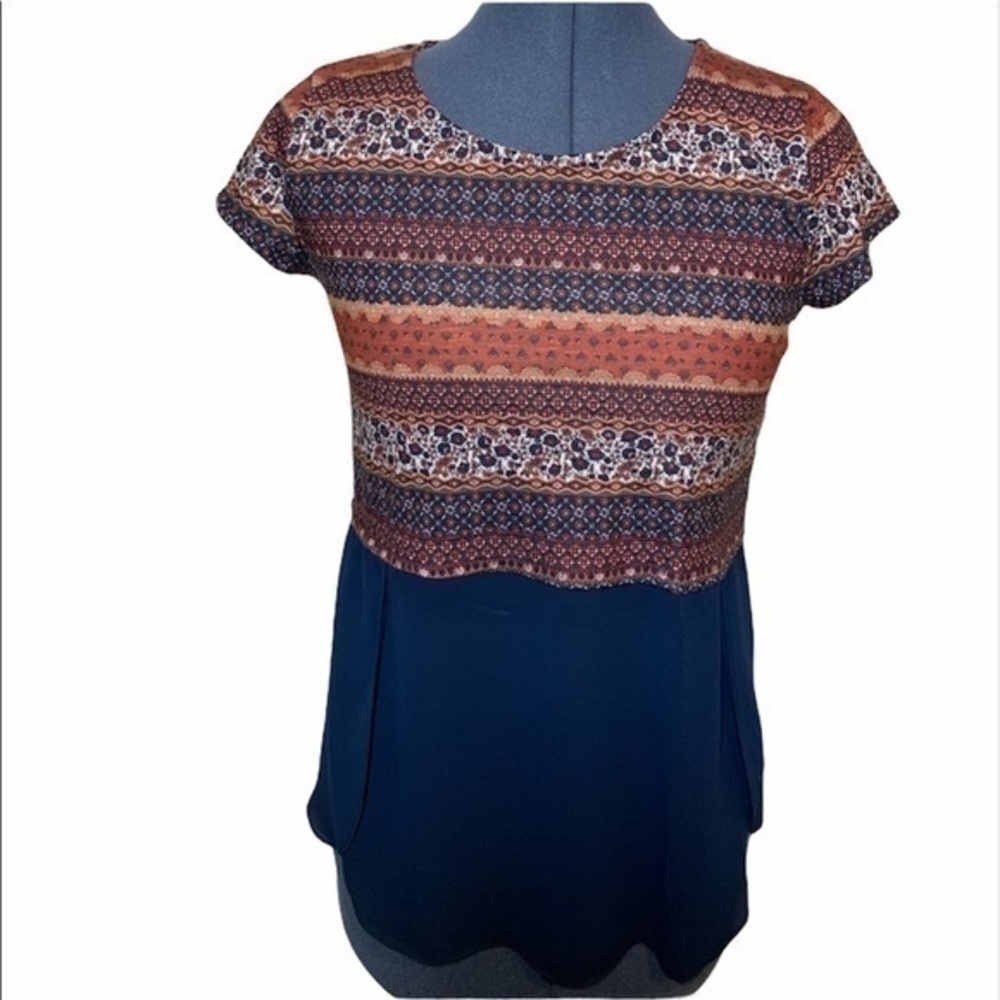 Short-sleeve Navy Top